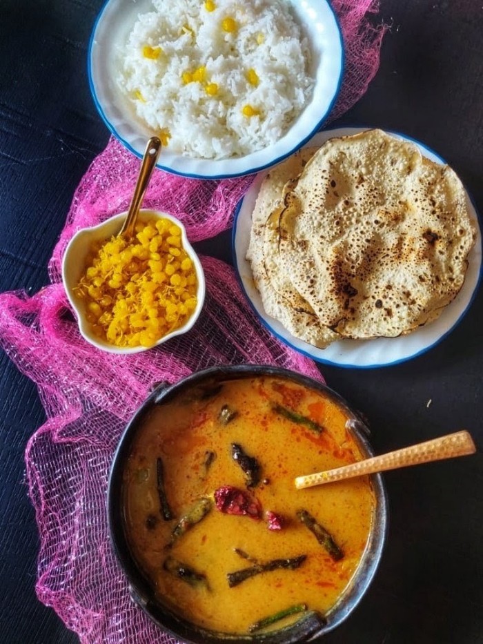 Sindhi Kadhi -Steamed Rice with Sweet Boondi & Sev