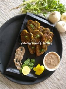 Onion Herb Kababs with chatpata dip