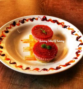 Pretty Pink Strawberry Cheesecake Cupcakes