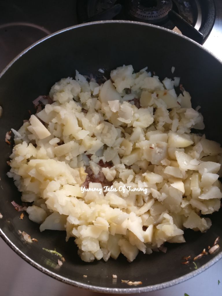 Bread Roll Recipe How to make Potato stuffed Bread Rolls Yummy