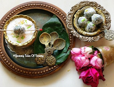 You are currently viewing Paan truffles | Paan Coconut Ladoos