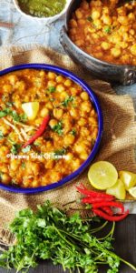 Chole Bhature Recipe | Punjabi Chola Bhatura