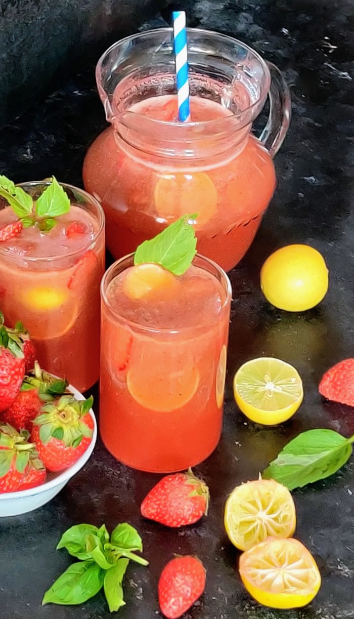 5 ingredient strawberry lemonade recipe