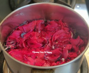Hibiscus leaves in boiling water