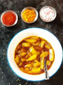 Read more about the article Aam ki Launji | Sweet and spicy mango Chutney | Raw mango chutney
