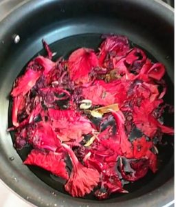 Hibiscus flowers tea in the making