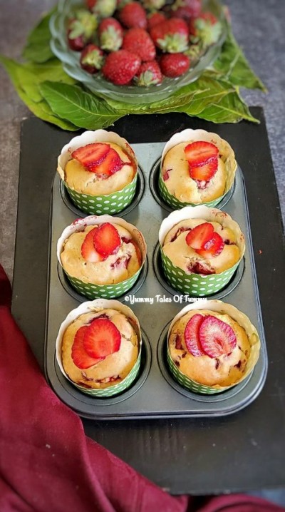 Eggless Fresh Strawberry Muffins Recipe