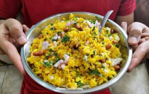 How to make Poha | Kanda Batata Poha served in plate 