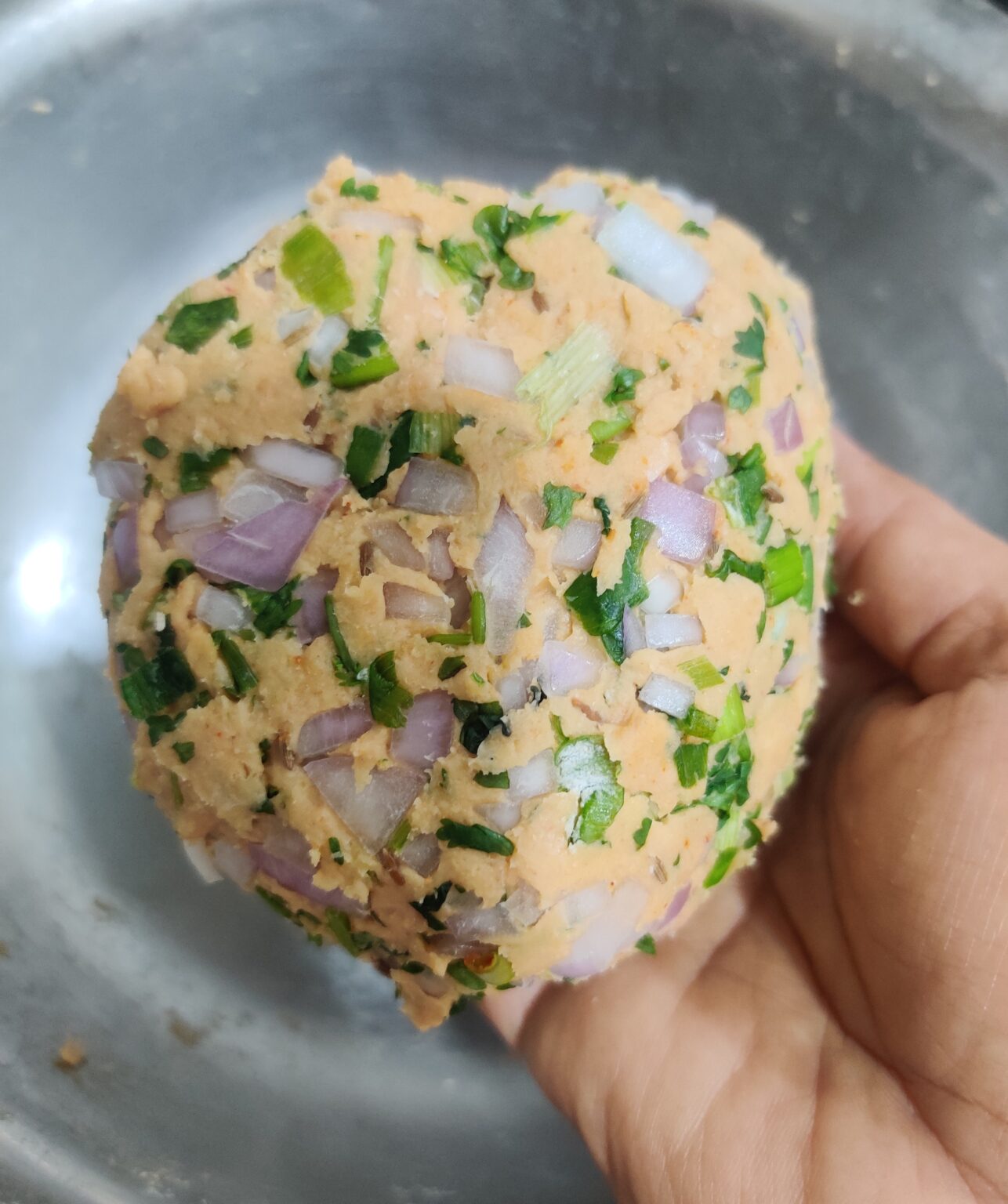 Spring Onion Paratha | Kanda Paratha | Onion Paratha - Yummy tales of tummy