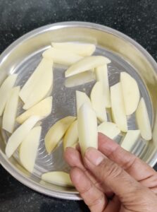 Potatoes cut into fingers