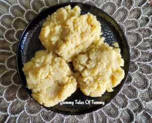 Crumbled Khoya on black platter for 3 ingredient Instant khoya | Milk powder Mawa Recipe