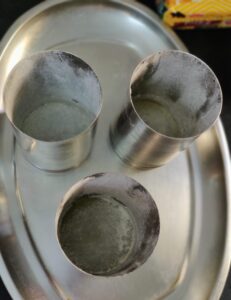 Steel glasses used for baking cake