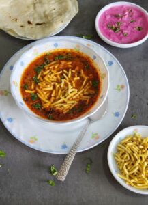Read more about the article Gujarati Sev tomato sabzi