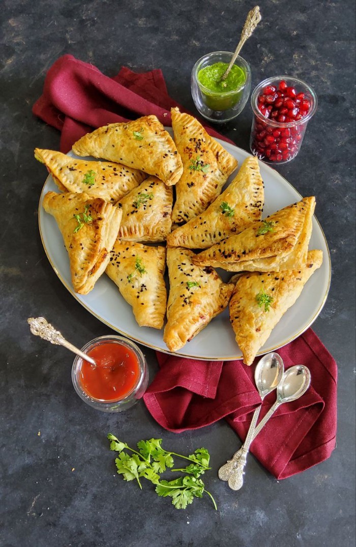 You are currently viewing Puff pastry Samosa Recipe (Air fryer method)