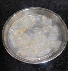 Peeled and chopped tadgola/ice apple 