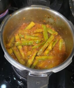 Moringa Tomato curry Recipe | Singyun ji Bhaji made in pressure cooker 