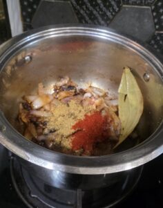Spice powders added to caramelised onions