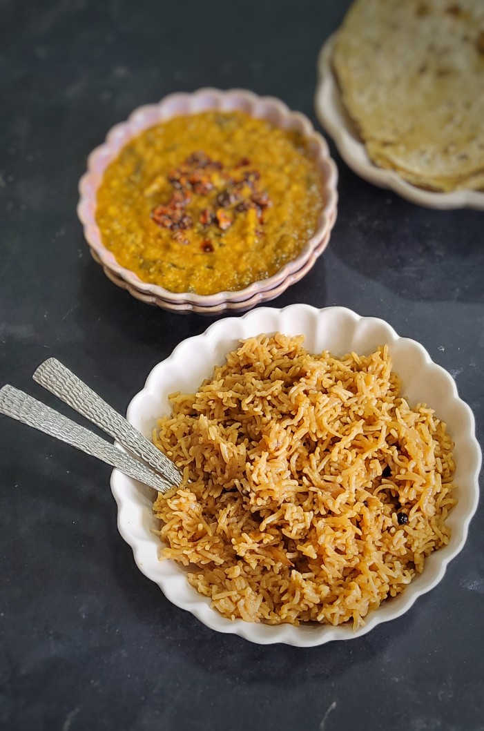 You are currently viewing Bhuga Chawar | Caramelized Onion Rice